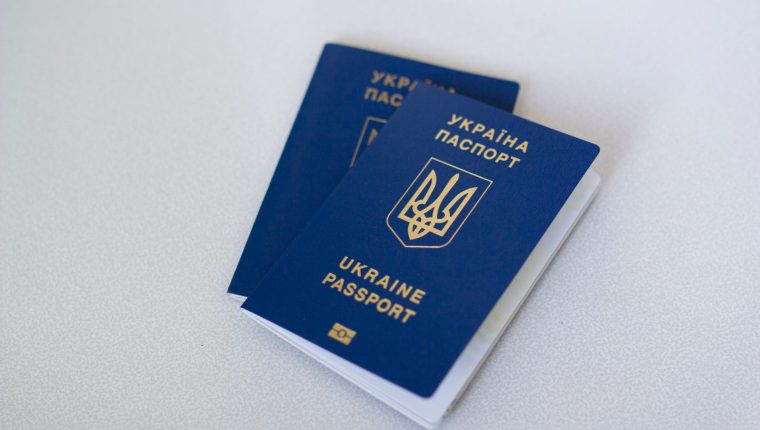 Российский загранпаспорт в Германии: замена и просрочка